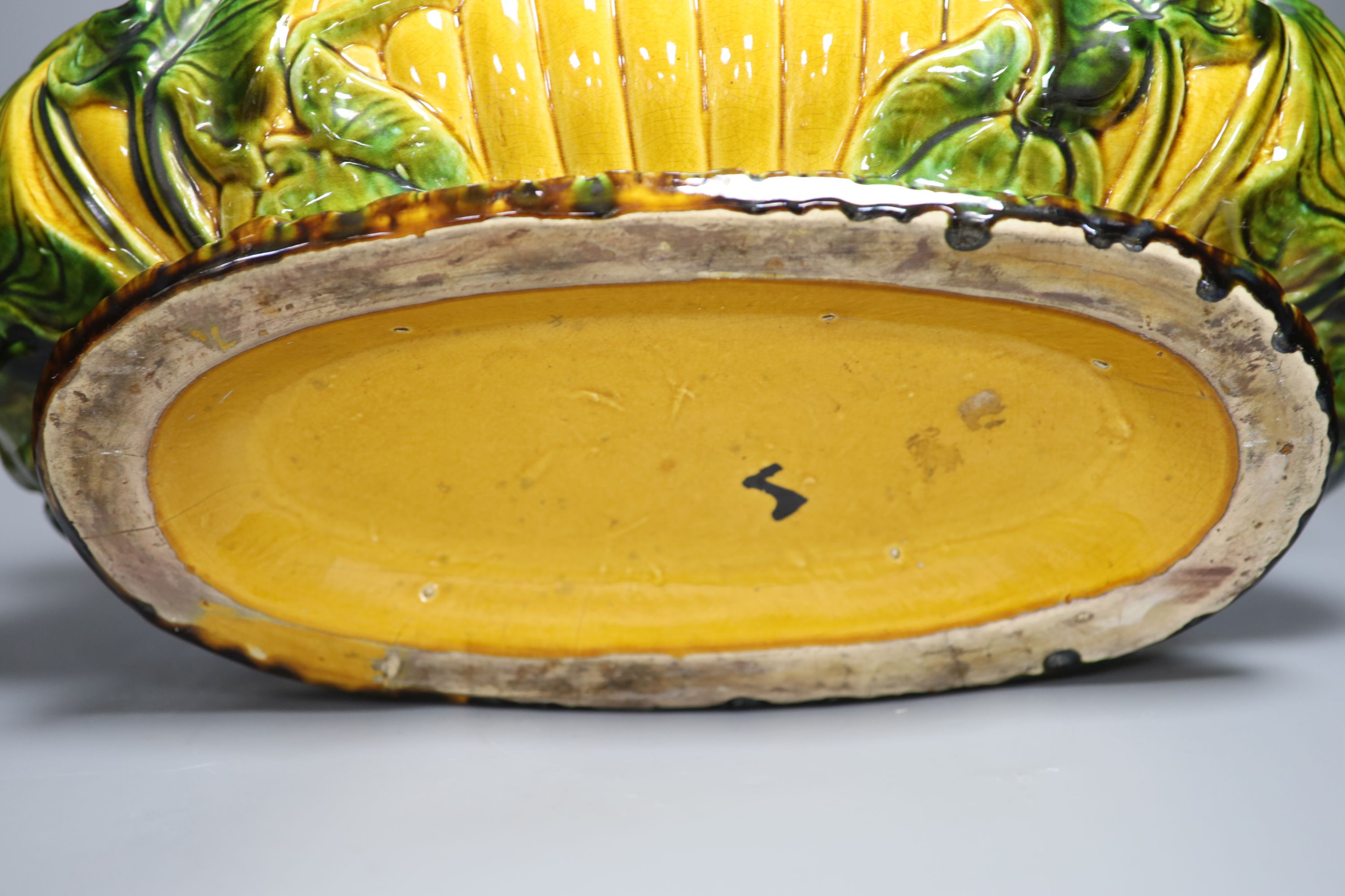 A Continental majolica planter, length 46cm